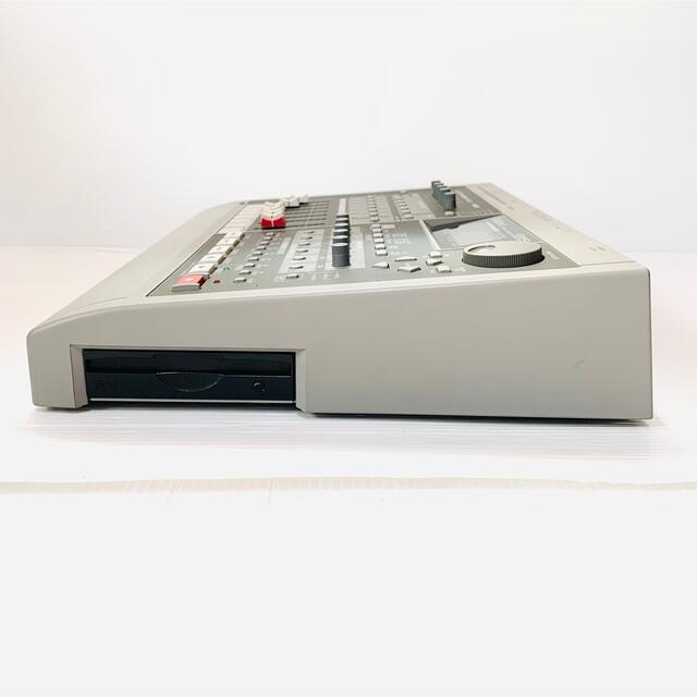 Roland(ローランド)の本日限定価格！Roland ローランド VS-840 サンプラー 楽器のDTM/DAW(その他)の商品写真