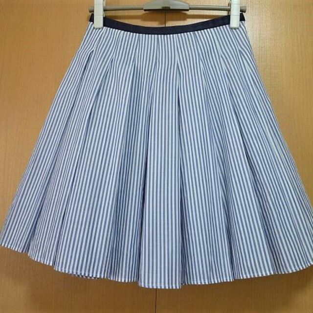 STRAWBERRY-FIELDS(ストロベリーフィールズ)のストロベリーフィールズ☆可愛らしいスカート レディースのスカート(ひざ丈スカート)の商品写真
