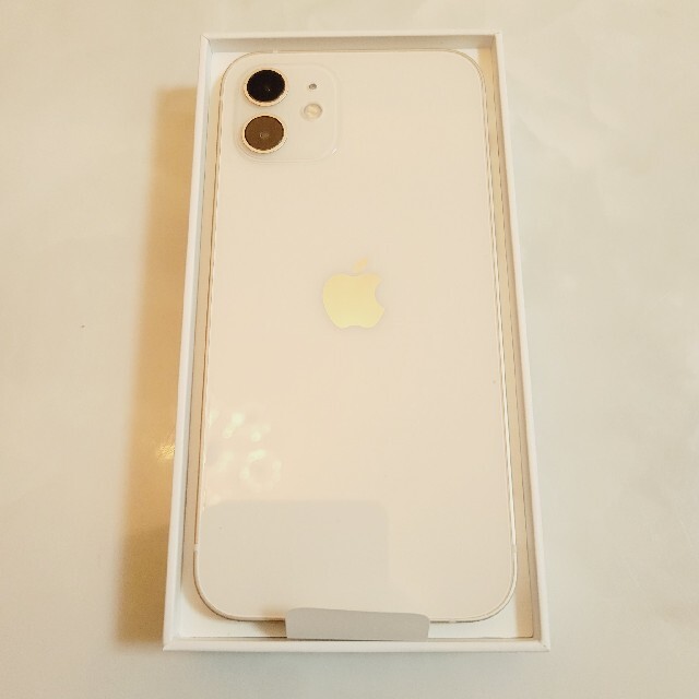 新品未使用 iPhone 12本体 64GB ホワイト SIMロック解除済み 新品未使用 iPhone 12本体 64GB ホワイト SIMロック解除済み