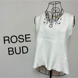 ローズバッド(ROSE BUD)のROSE BUD  ✼ ノースリーブ 厚手トップス ビジュー(カットソー(半袖/袖なし))