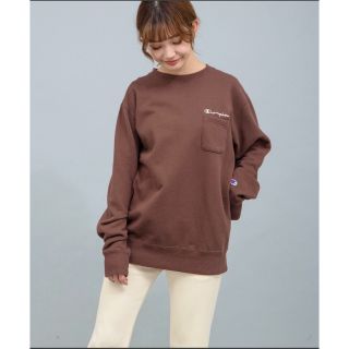 アースミュージックアンドエコロジー(earth music & ecology)の新品未開封☆Champion×earth スウェットプルオーバー (トレーナー/スウェット)