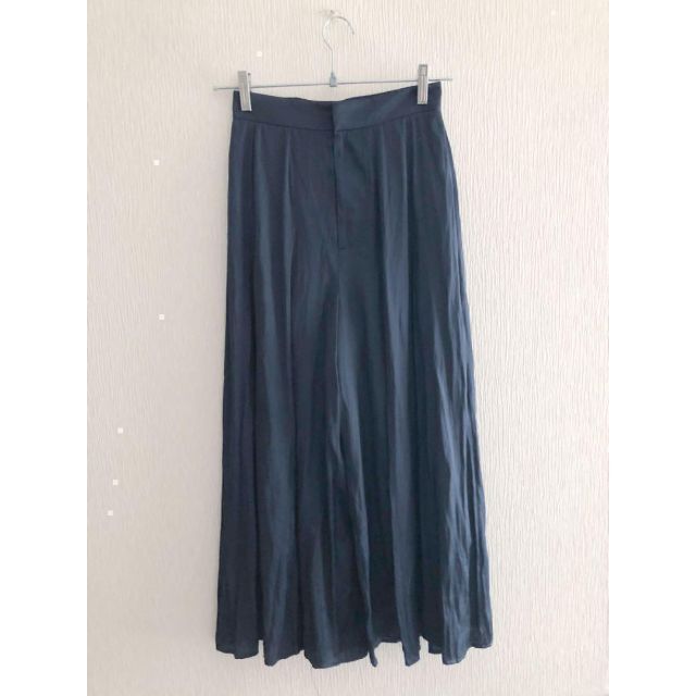 【ユナイテッドアローズ】サテン フレアパンツ　ネイビー　プリーツ　スカートパンツ 1522187729.jpg?1648513843