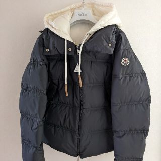 モンクレール ボーダーの通販 200点以上 | MONCLERを買うならラクマ