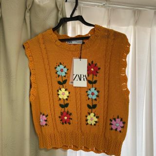 ザラ(ZARA)のZARA 花柄ニットベスト(ベスト/ジレ)