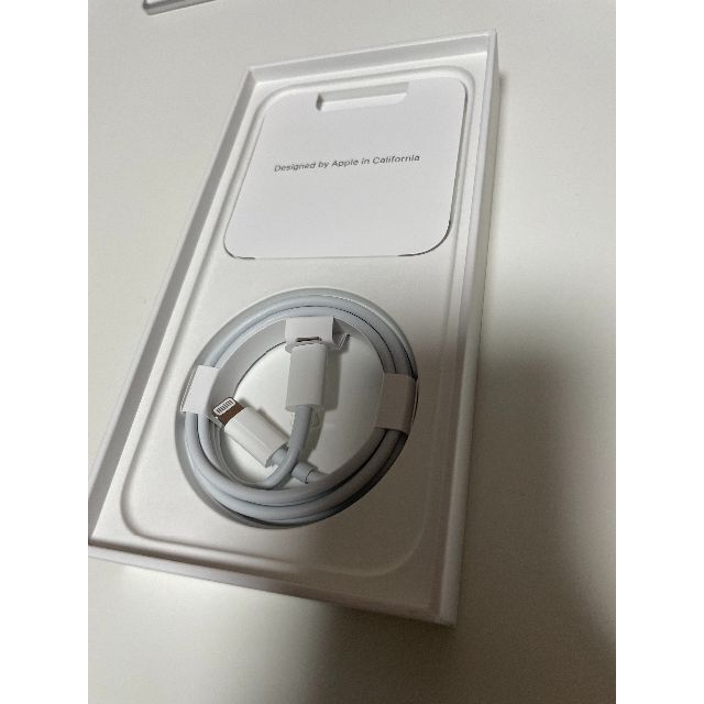 iPhone 12 64GB ホワイト SIMフリー　＋　アクセサリー Amazon | 【整備済み品】 Apple iPhone 12 64GB ホワイト SIM
