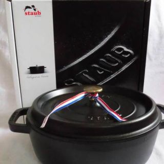 ストウブ(STAUB)の新品未使用 ストウブ シャロー ラウンド ココット 26センチ(調理道具/製菓道具)