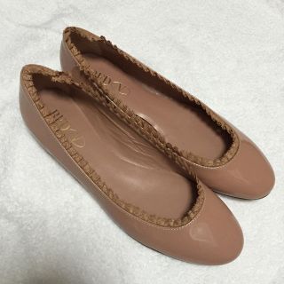 レッドヴァレンティノ(RED VALENTINO)の美品♥️レッドヴァレンティノ♥️ぺたんこフリル♥️37.5(ハイヒール/パンプス)