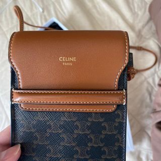 CELINE セリーヌ トリオンフ　モバイルポーチ　フォンポーチ　　タン