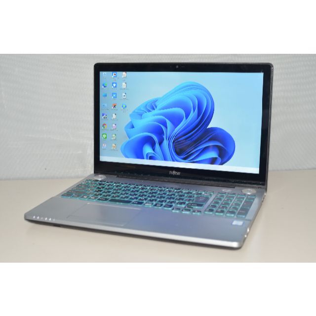 富士通 AH90/X i7-6700HQ/メモリ16GB/HDD1TB/4K