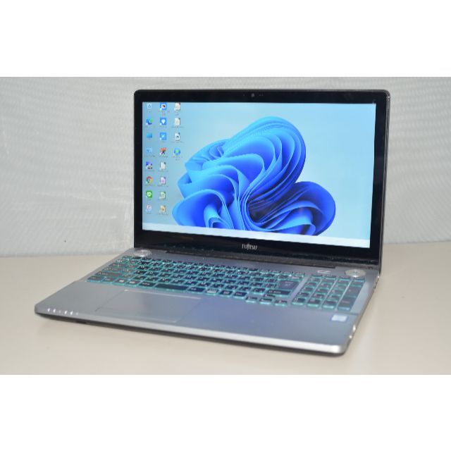 富士通 AH90/X i7-6700HQ/メモリ16GB/HDD1TB/4K