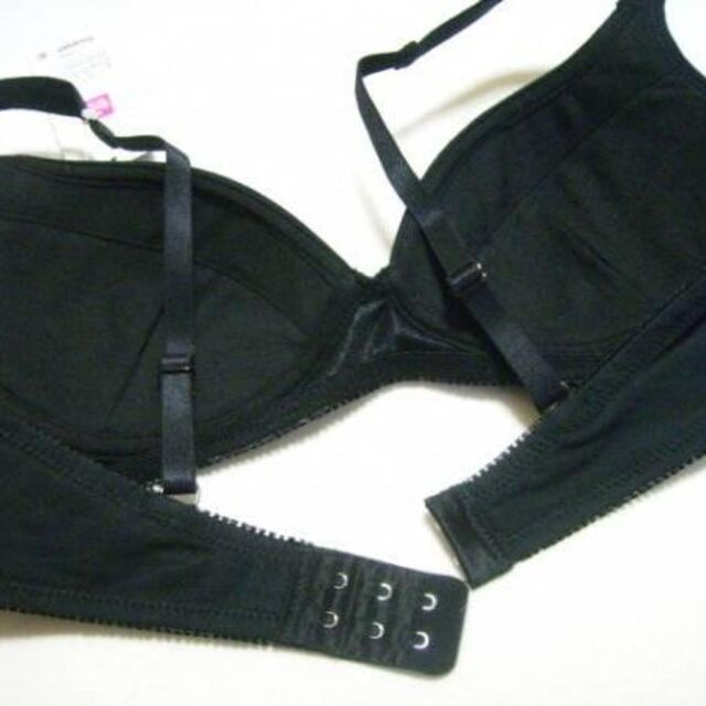 ハローキティ　 綿混ソフトブラ Ｌサイズ ブラック レディースの下着/アンダーウェア(ブラ)の商品写真