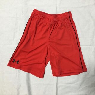 アンダーアーマー(UNDER ARMOUR)の【新品】140 アンダーアーマー キッズ ハーフパンツ ナイキ ジャージお探しも(バスケットボール)