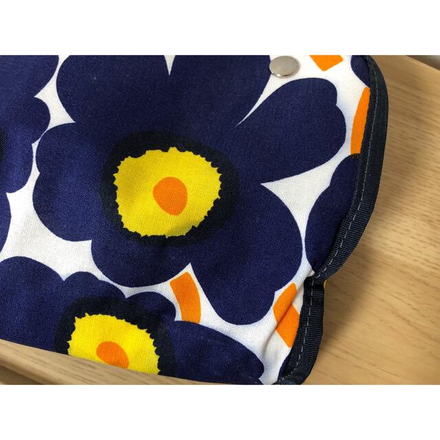 marimekko(マリメッコ)のmarimekkoマリメッコ ティッシュケース インテリア/住まい/日用品のインテリア小物(ティッシュボックス)の商品写真