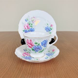 ロイヤルアルバート(ROYAL ALBERT)のロイヤルアルバート　スイートピー　トリオ　カップ＆ソーサー　プレート　ケーキ皿(食器)