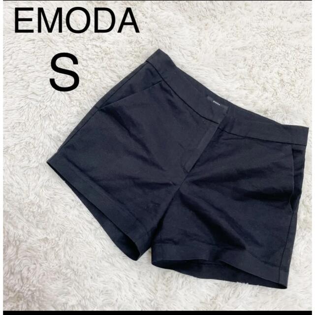 EMODA(エモダ)の美品EMODA ショートパンツ　ブラック　Sサイズ レディースのパンツ(ショートパンツ)の商品写真