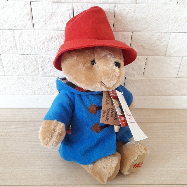 Harrods(ハロッズ)の新品 ハムリーズ パディントン ぬいぐるみ Paddington bear エンタメ/ホビーのおもちゃ/ぬいぐるみ(ぬいぐるみ)の商品写真