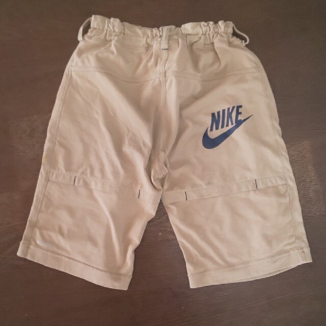 NIKE(ナイキ)の130  NIKE   ハーフパンツ キッズ/ベビー/マタニティのキッズ服男の子用(90cm~)(パンツ/スパッツ)の商品写真