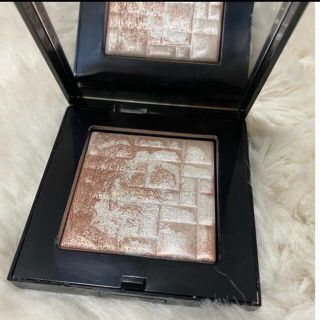 ボビイブラウン(BOBBI BROWN)のBOBBI BROWN フェイスカラー　チークカラー　ハイライティングパウダー(フェイスカラー)