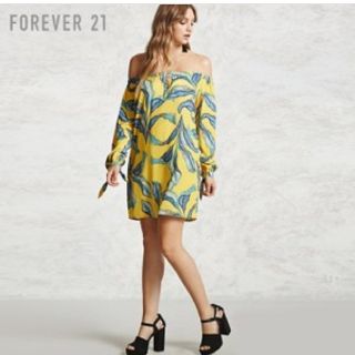 Forever 21, オフショルダー ボタニカル トロピカル トップス(その他)