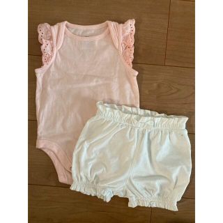 ベビーギャップ(babyGAP)の専用　かぼちゃパンツ(ホワイト)のみ(ロンパース)