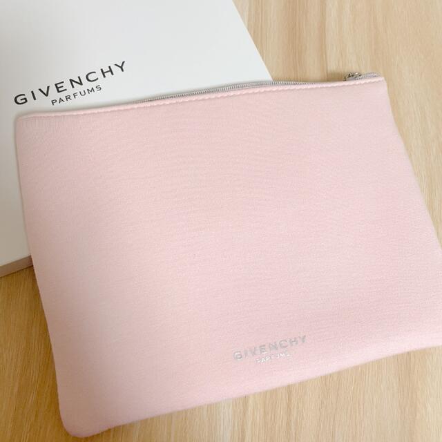 GIVENCHY(ジバンシィ)のGIVENCHY ポーチ レディースのファッション小物(ポーチ)の商品写真