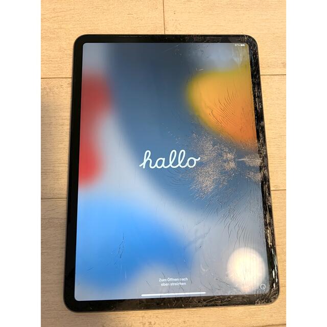 iPad Pro11インチ(第2世代2020モデル) ※ジャンク品(側面の歪み)