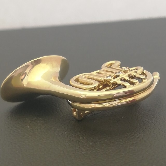 K18YG✨ホルン📯デザイン✨金ブローチ✨ 細工が細かくて素敵です