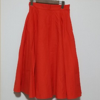 ユニクロ(UNIQLO)の⭐️新品  ユニクロ オレンジスカート(ひざ丈スカート)