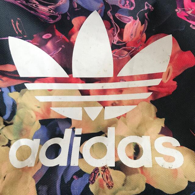 adidas(アディダス)のadidas originals 花柄 リュック バッグ レディースのバッグ(リュック/バックパック)の商品写真