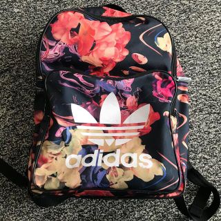 アディダス(adidas)のadidas originals 花柄 リュック バッグ(リュック/バックパック)