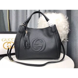 グッチ(Gucci)のグッチ トートバッグ ソーホー タッセル ビッグロゴ グレージュ(ショルダーバッグ)