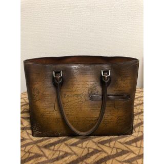 ベルルッティ レザーバッグの通販 38点 | Berlutiを買うならラクマ ベルルッティ レザーバッグの通販 38点 | Berlutiを買うならラクマ