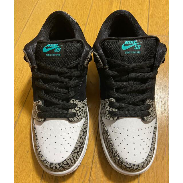 NIKE SB DUNK LOW "ELEPHANT"