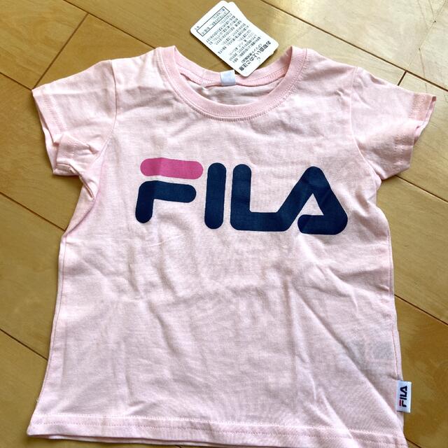 FILA(フィラ)のFILA Tシャツと後ろフリル半パンツ　新品 キッズ/ベビー/マタニティのキッズ服女の子用(90cm~)(Tシャツ/カットソー)の商品写真