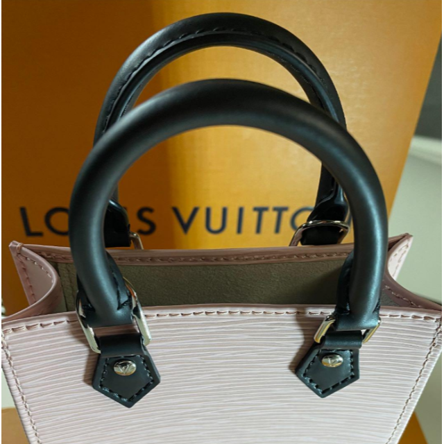 セール大人気 LOUIS VUITTON ルイ・ヴィトン プティット・サックプラ ローズバレリーヌの通販 by Onohara's  shop｜ルイヴィトンならラクマ