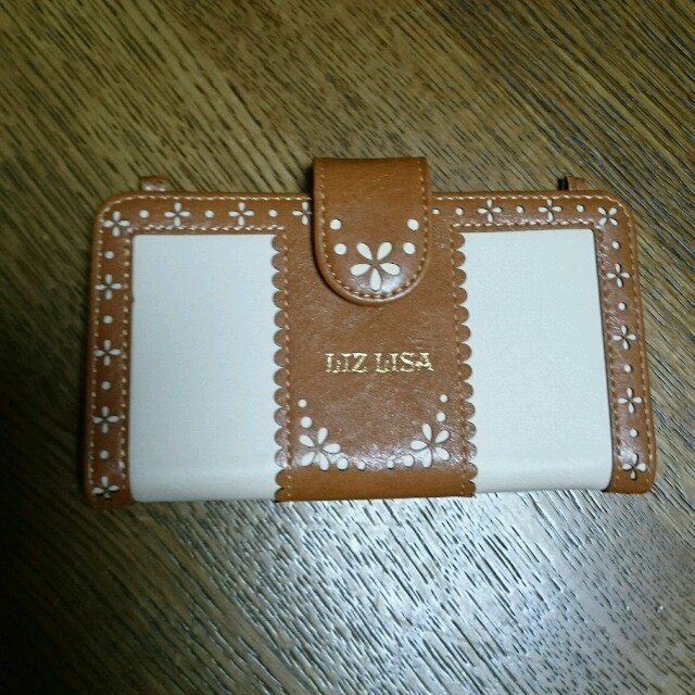 LIZ LISA(リズリサ)の【新品★未使用】❤LIZ LISA携帯ケ―ス❤訳あり スマホ/家電/カメラのスマホアクセサリー(iPhoneケース)の商品写真