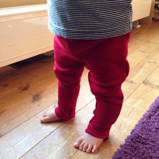 ハンドメイドあったかパンツ90赤(その他)