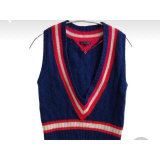 トミーヒルフィガー(TOMMY HILFIGER)の TOMMY HILFIGER Ｖネックニットベスト (ニット/セーター)