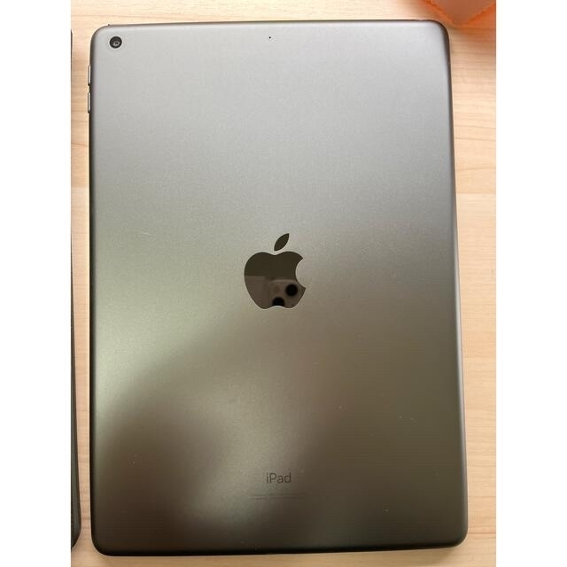 iPad 8世代 32GB WiFi スペースグレー