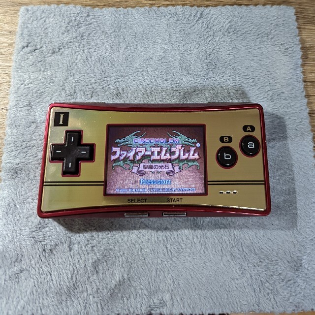 【美品】ゲームボーイ ミクロ ファミコンカラー （収納ケース付き）