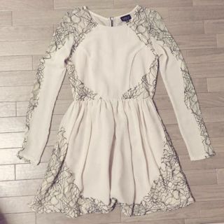 ザラ(ZARA)のTOP SHOP ベージュピンクdress(ひざ丈ワンピース)