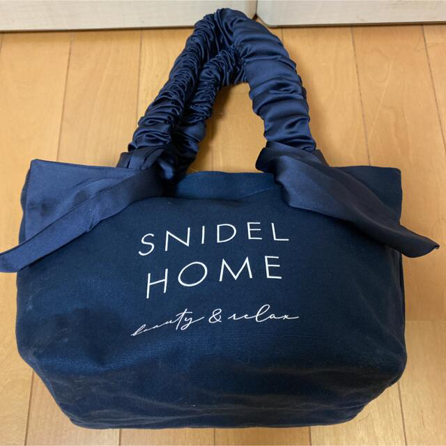 SNIDEL(スナイデル)のまるちゃん様専用です！スナイデルホーム　持ち手が可愛いハンドバッグ　ネイビー レディースのバッグ(ハンドバッグ)の商品写真