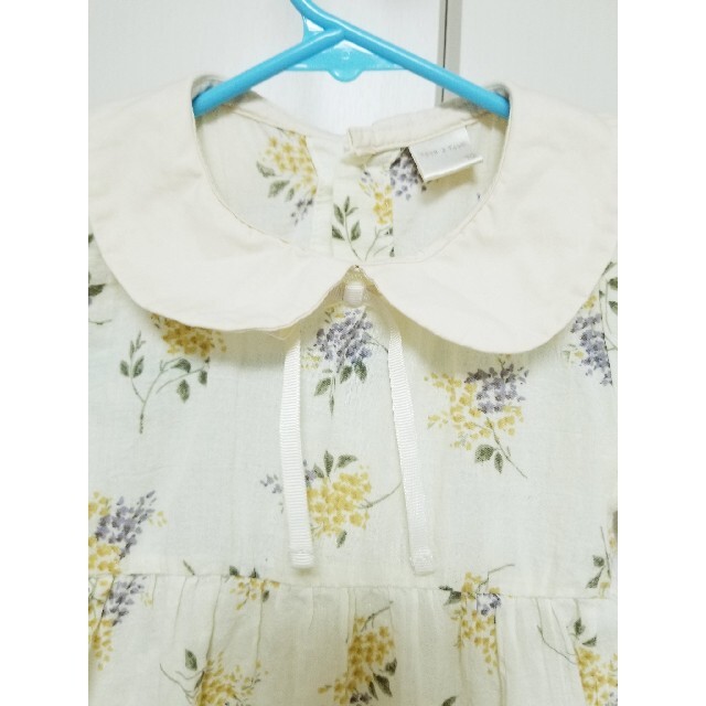 futafuta(フタフタ)のベビー ロンパース 夏 ボタニカル 花 リボン 丸襟 キッズ/ベビー/マタニティのベビー服(~85cm)(ロンパース)の商品写真