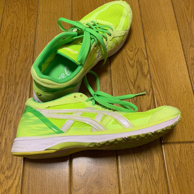 asics(アシックス)のアシックススニーカー24.5 メンズの靴/シューズ(スニーカー)の商品写真