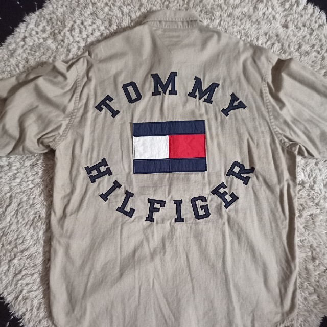 TOMMY HILFIGER(トミーヒルフィガー)の美品✨９０年代オールドトミー　ビッグロゴ刺繍シャツ　ヴィンテージ　オーバーサイズ メンズのトップス(シャツ)の商品写真