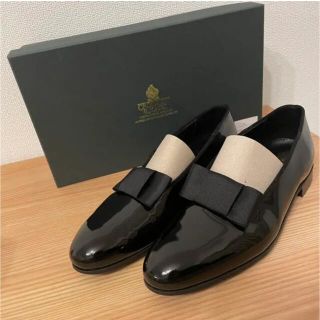 クロケットアンドジョーンズ オペラパンプス