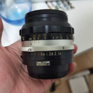 ニコン(Nikon)のNikon 50mmf1.4(レンズ(単焦点))