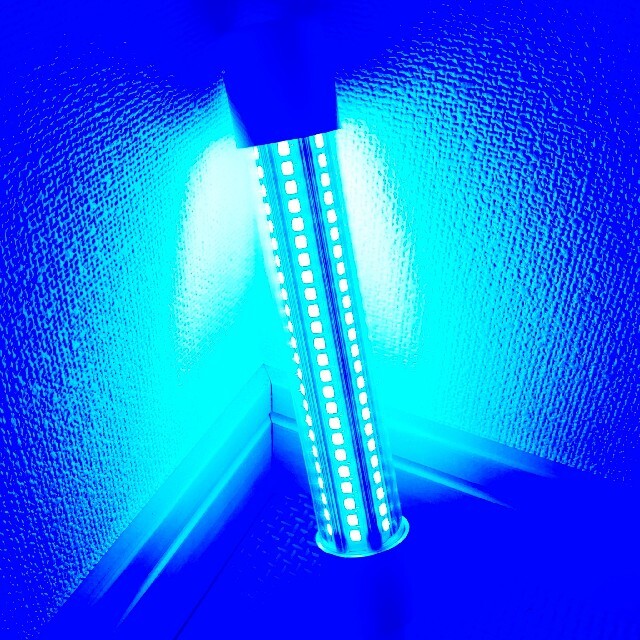 青LED USB水中集魚灯 充電式 夜釣り 投光器 アジング　エギング　サビキ