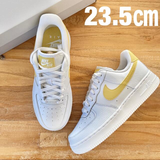 23.5㎝ NIKE エアフォース1 low 07ホワイト イエロー - スニーカー