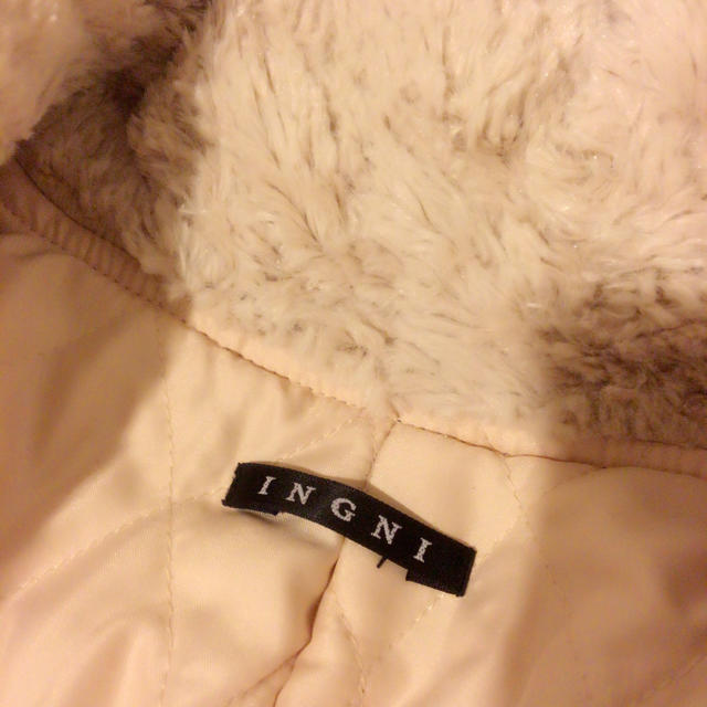 INGNI(イング)のINGNI コート レディースのジャケット/アウター(毛皮/ファーコート)の商品写真